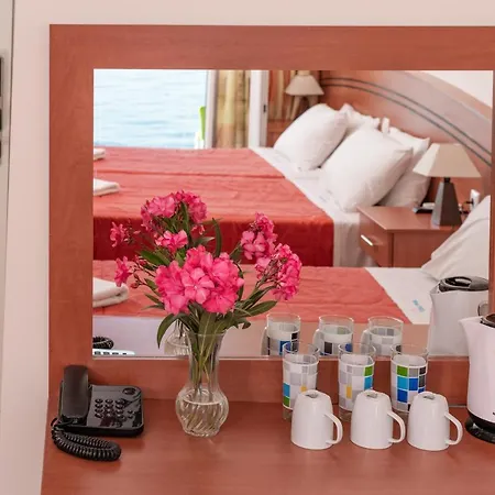 Corfu Maris ホテル 4*